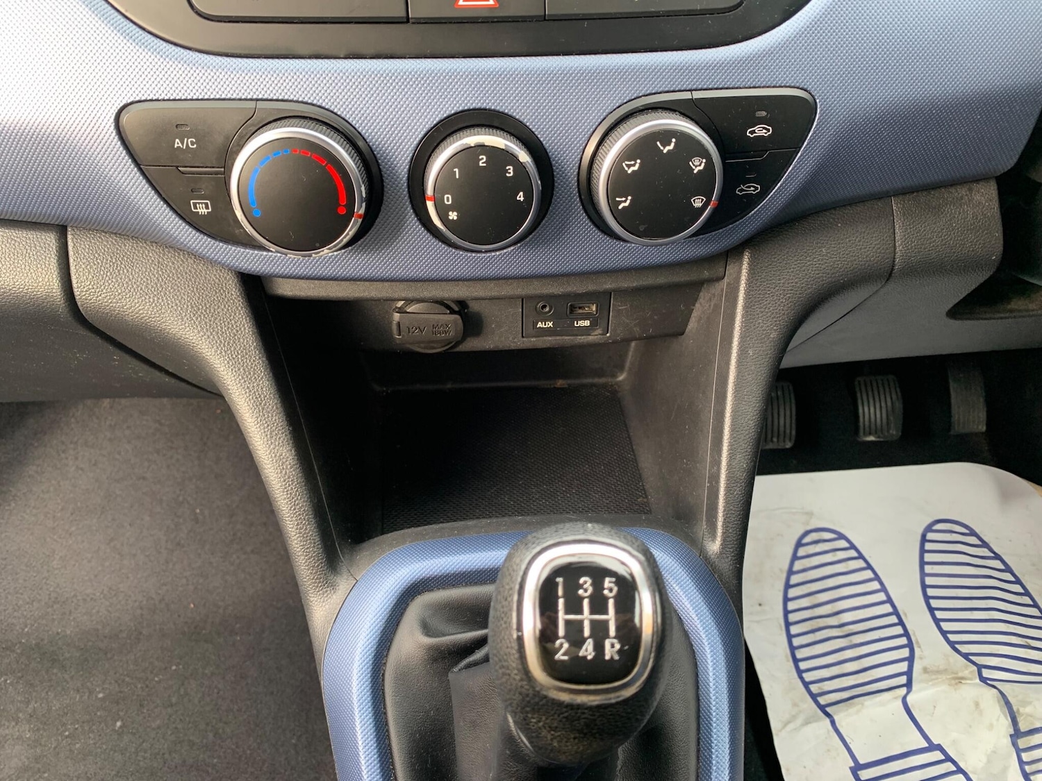 Used Hyundai i10 2015 for sale - 76607610: Photo 39