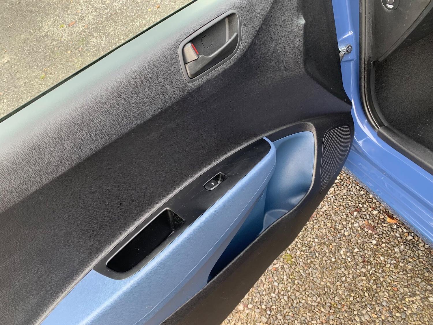 Used Hyundai i10 2015 for sale - 76607610: Photo 41