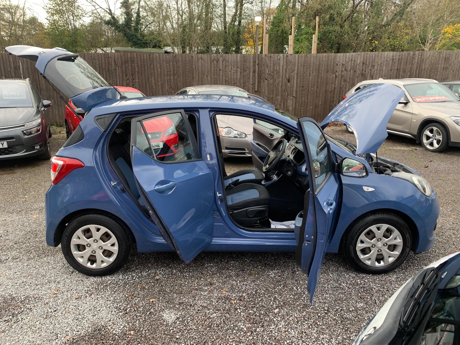 Used Hyundai i10 2015 for sale - 76607610: Photo 48