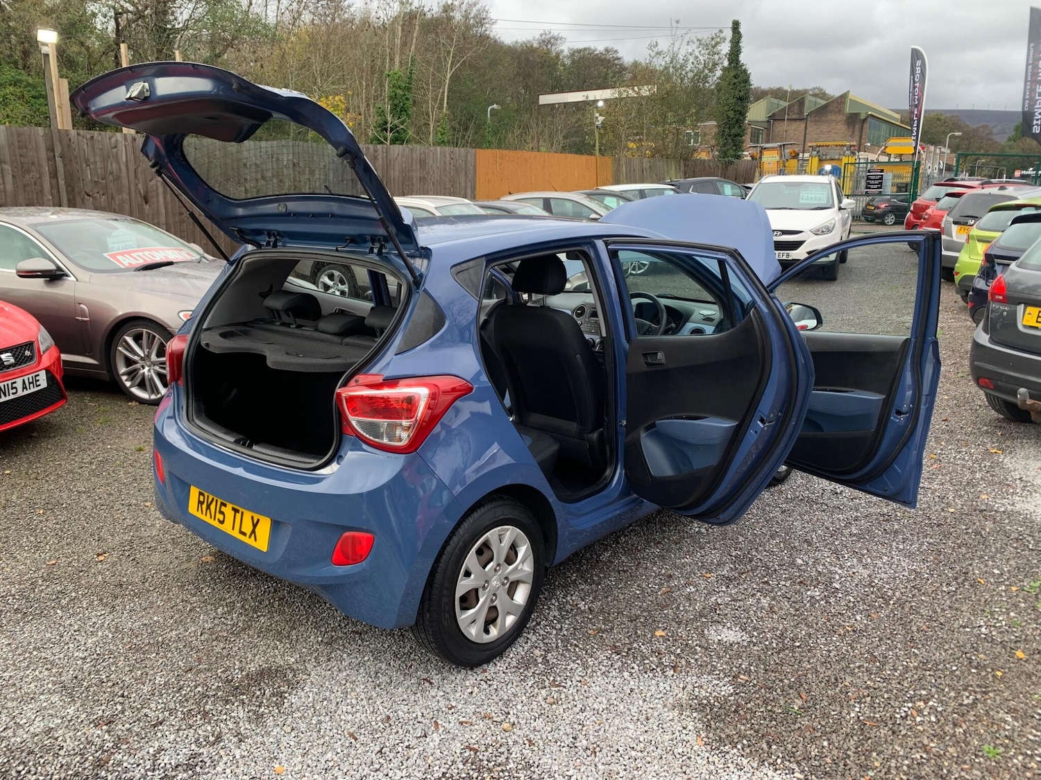 Used Hyundai i10 2015 for sale - 76607610: Photo 49