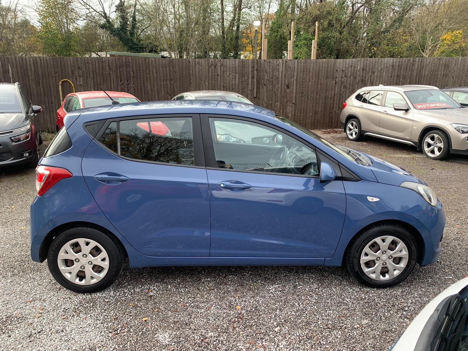 Used Hyundai i10 2015 for sale - 76607610: Photo 5