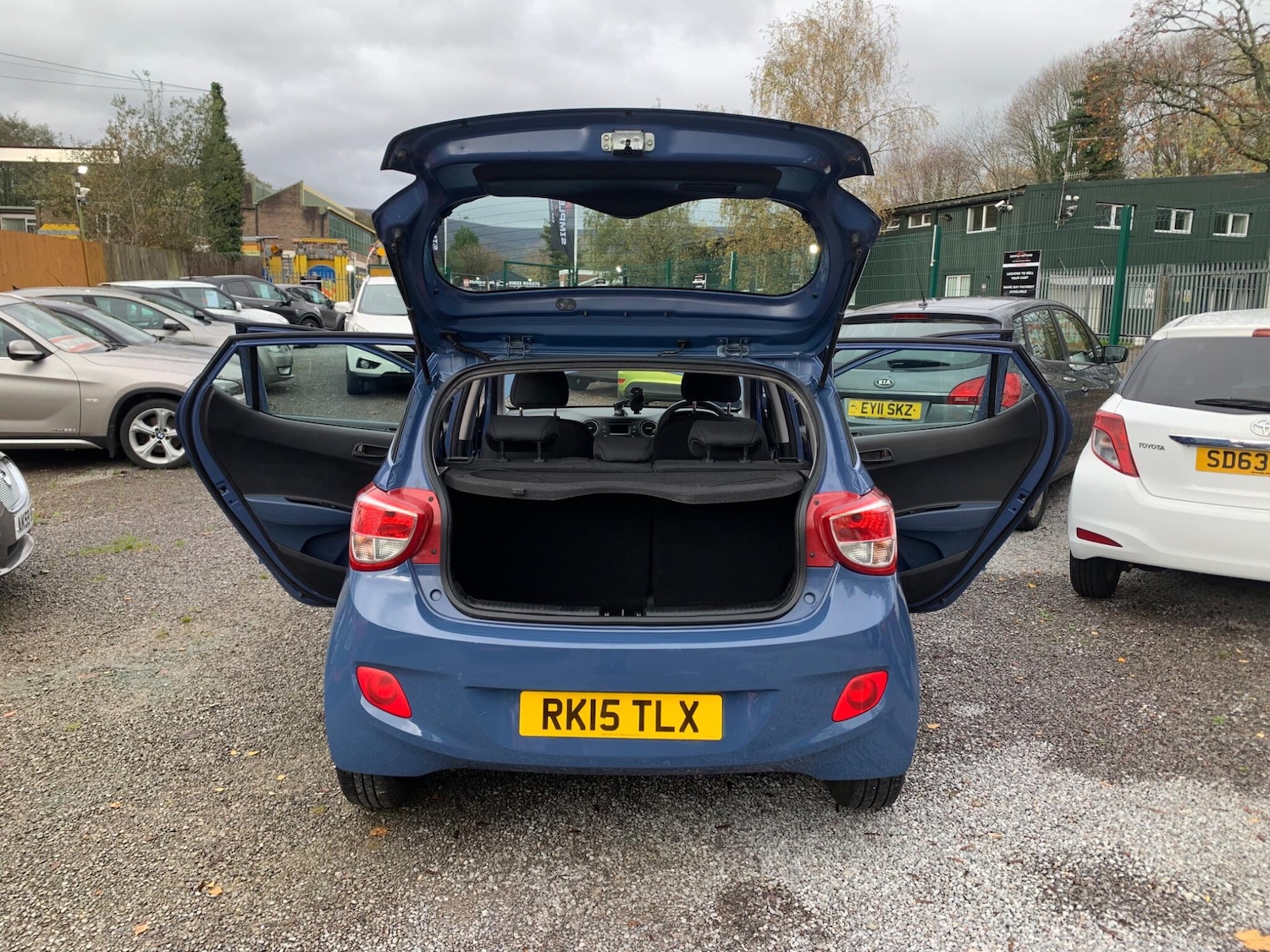 Used Hyundai i10 2015 for sale - 76607610: Photo 50