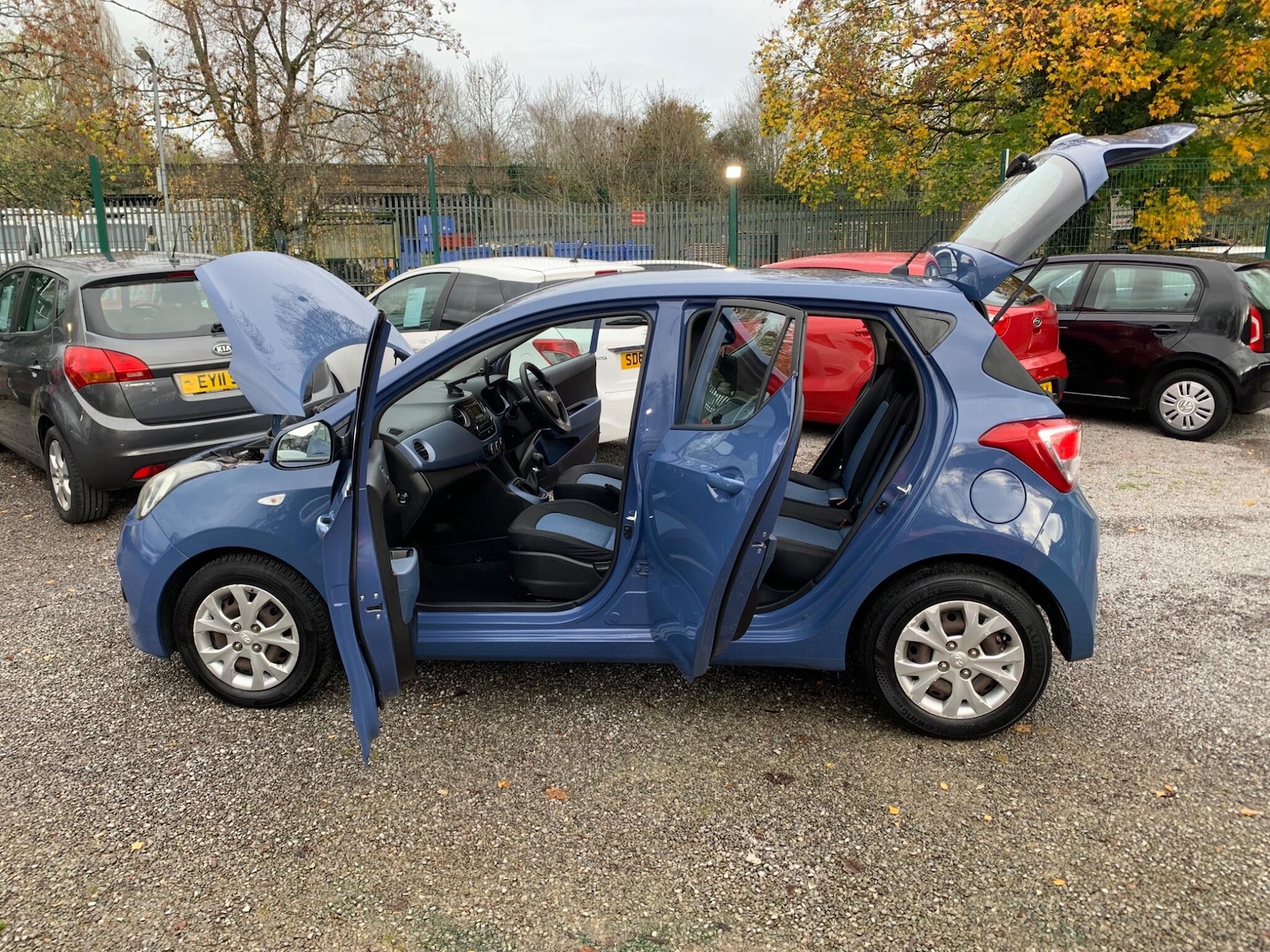 Used Hyundai i10 2015 for sale - 76607610: Photo 52