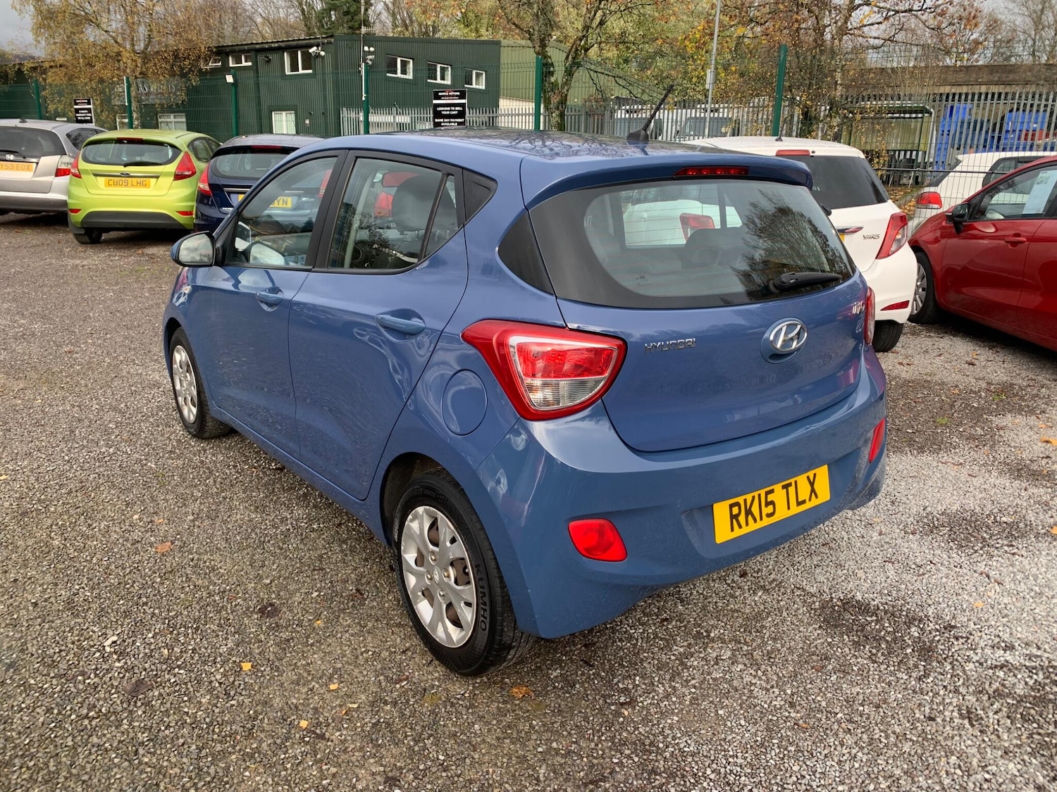 Used Hyundai i10 2015 for sale - 76607610: Photo 8
