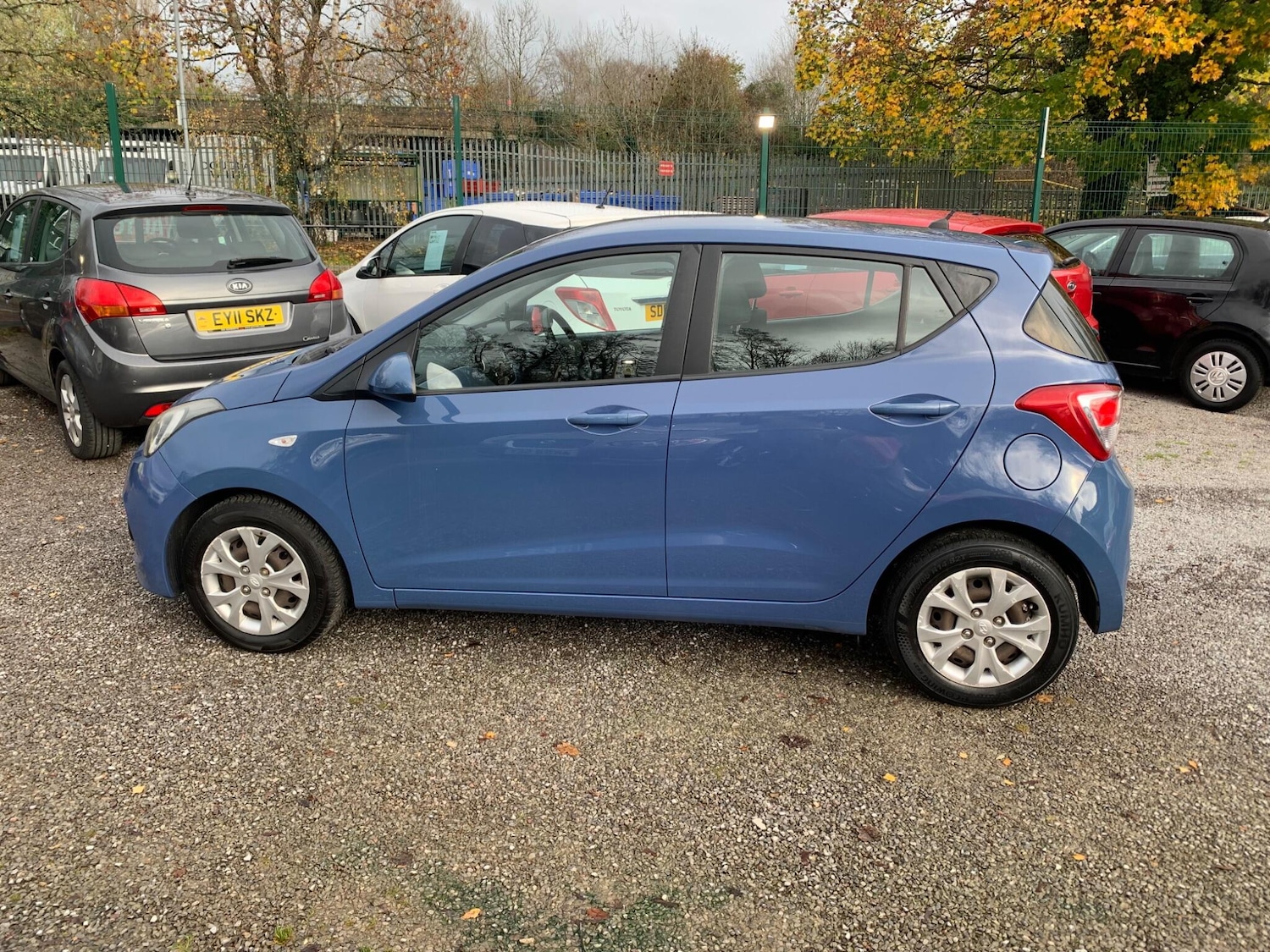 Used Hyundai i10 2015 for sale - 76607610: Photo 9