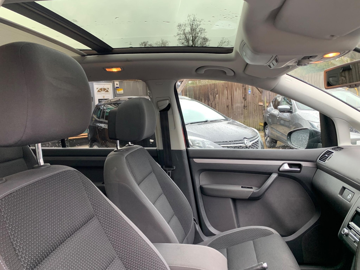 Used Volkswagen Touran 2014 for sale - 77330961: Photo 13