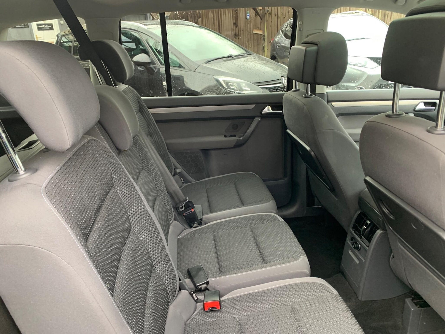 Used Volkswagen Touran 2014 for sale - 77330961: Photo 21