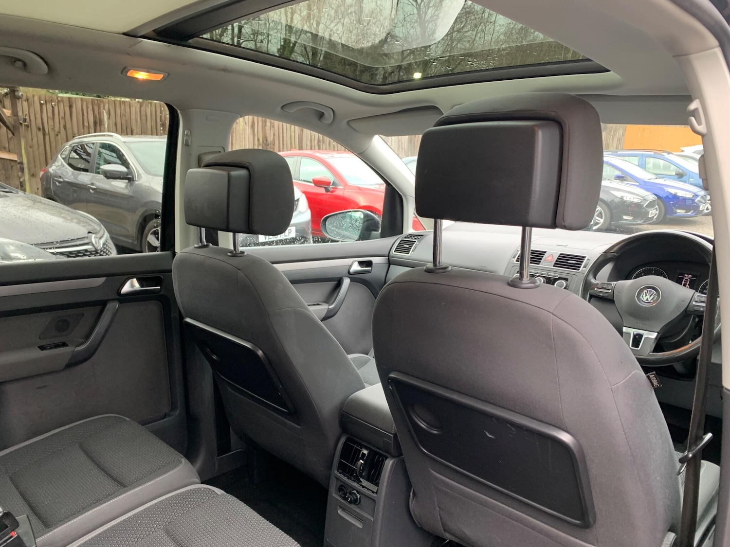 Used Volkswagen Touran 2014 for sale - 77330961: Photo 26