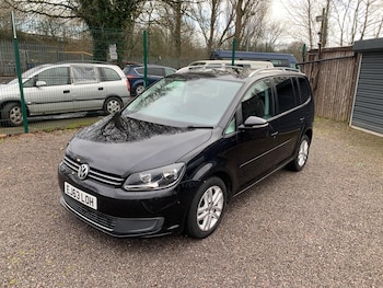 Used Volkswagen Touran 2014 for sale - 77330961: Photo