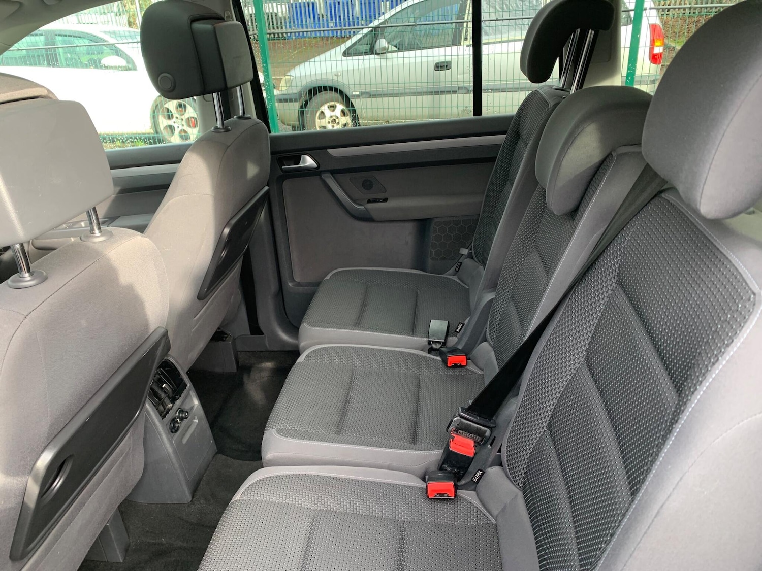 Used Volkswagen Touran 2014 for sale - 77330961: Photo 35