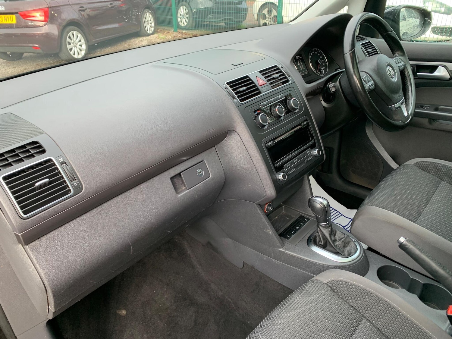 Used Volkswagen Touran 2014 for sale - 77330961: Photo 44