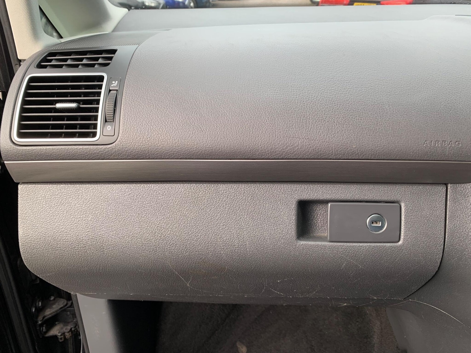 Used Volkswagen Touran 2014 for sale - 77330961: Photo 47