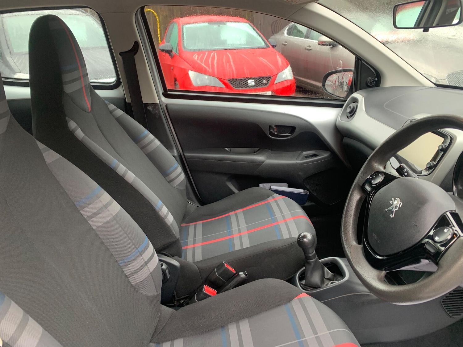 Used Peugeot 108 2015 for sale - 76538781: Photo 12