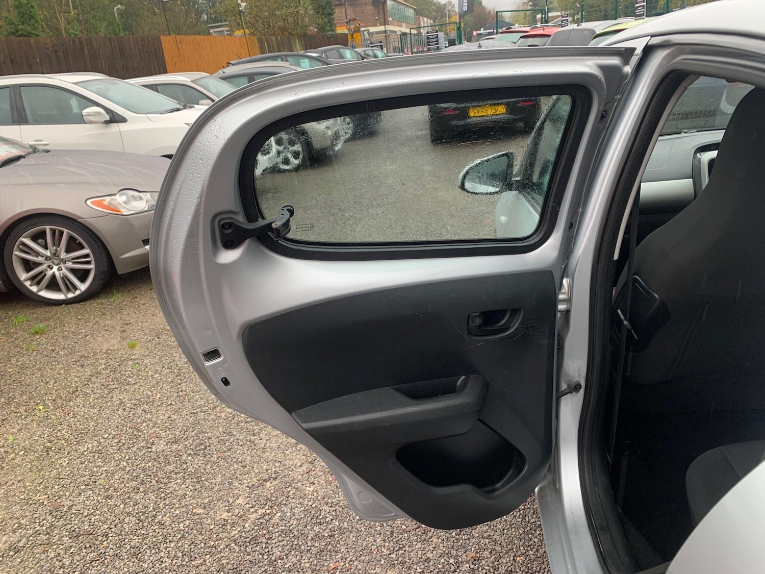 Used Peugeot 108 2015 for sale - 76538781: Photo 25