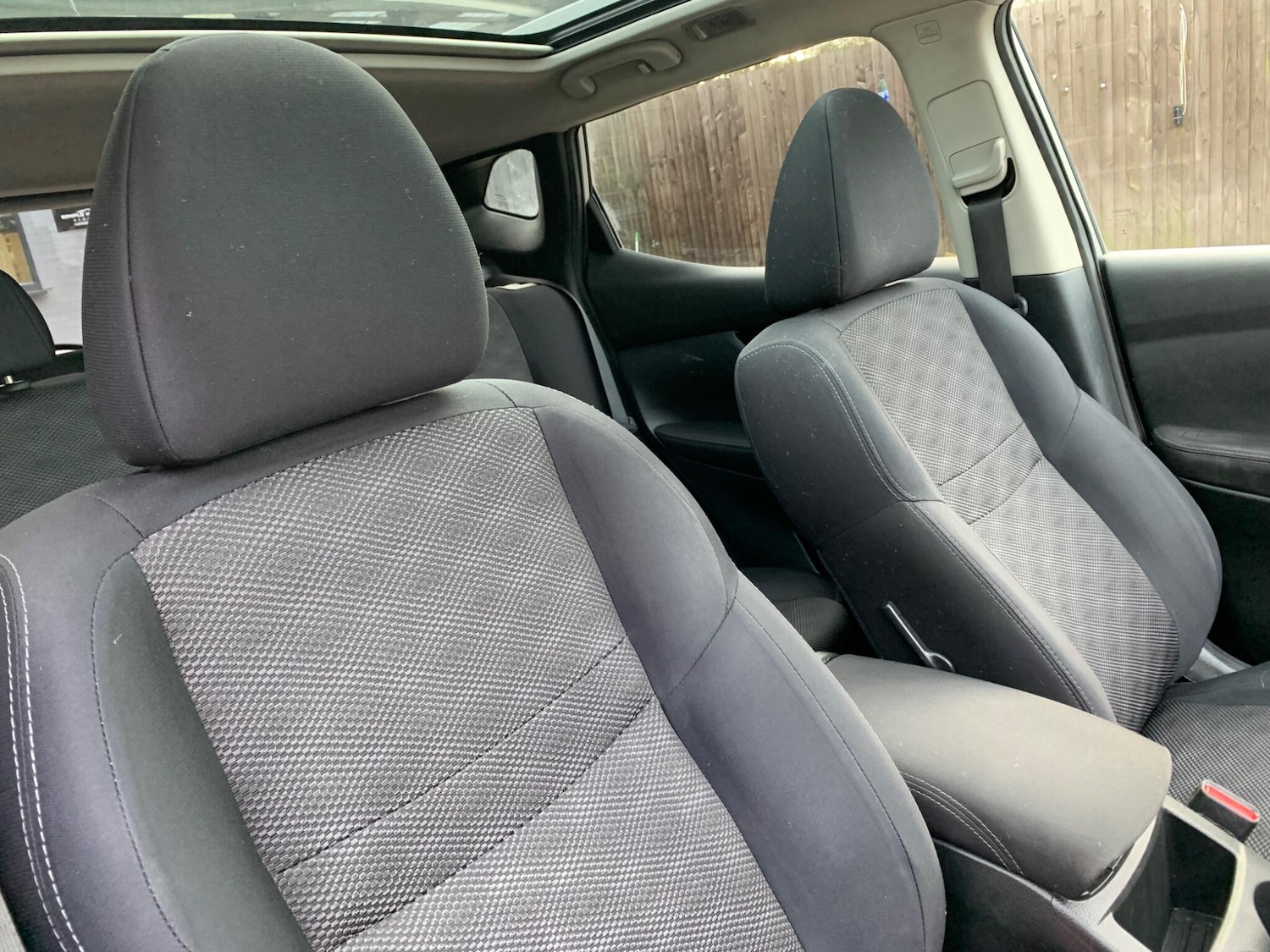 Used Nissan Qashqai 2015 for sale - 77081681: Photo 12