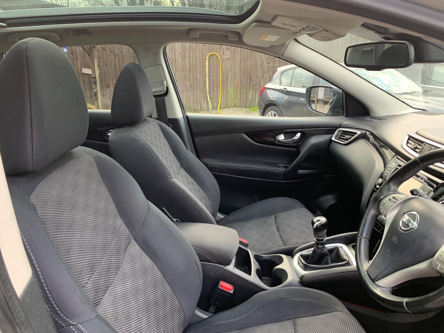 Used Nissan Qashqai 2015 for sale - 77081681: Photo 13