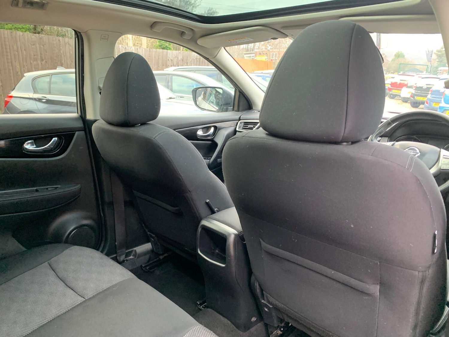 Used Nissan Qashqai 2015 for sale - 77081681: Photo 23