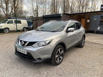 Used Nissan Qashqai 2015 for sale - 77081681: Photo