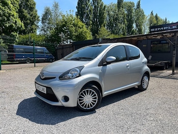 Used Toyota AYGO 2012 for sale - 75614173: Photo