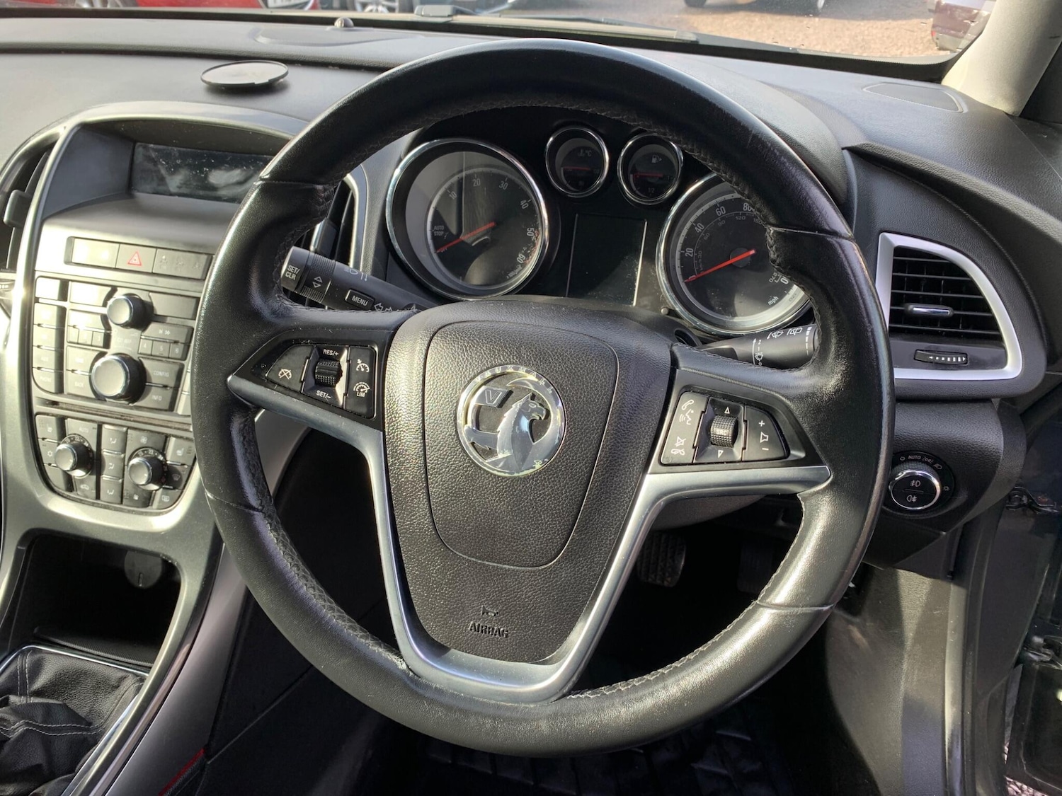 Used Vauxhall Astra 2013 for sale - 77330962: Photo 11