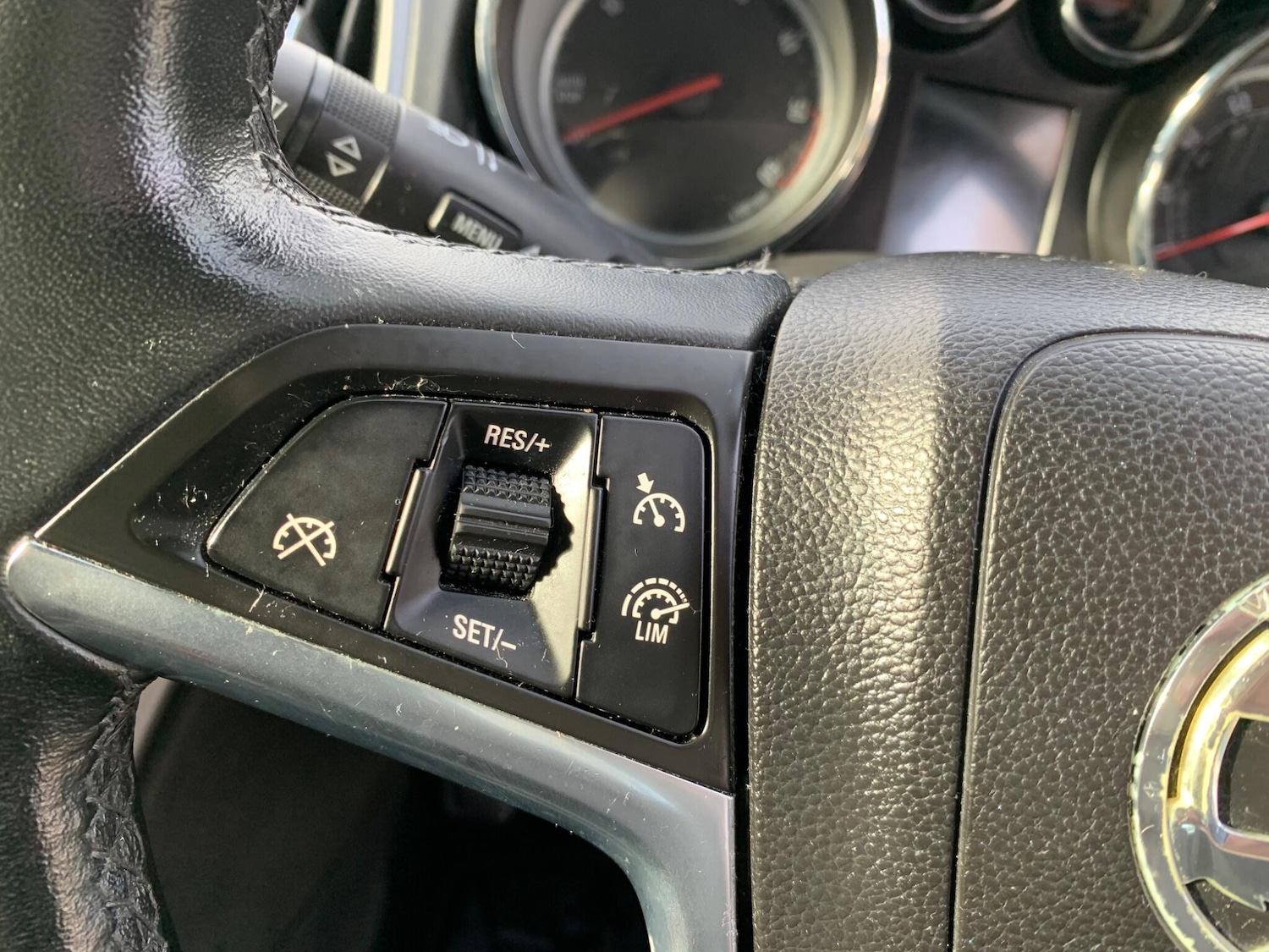 Used Vauxhall Astra 2013 for sale - 77330962: Photo 14