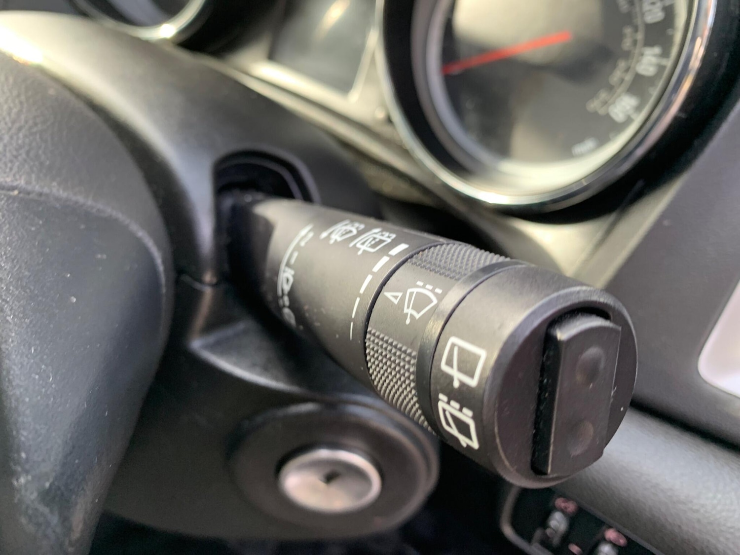 Used Vauxhall Astra 2013 for sale - 77330962: Photo 16