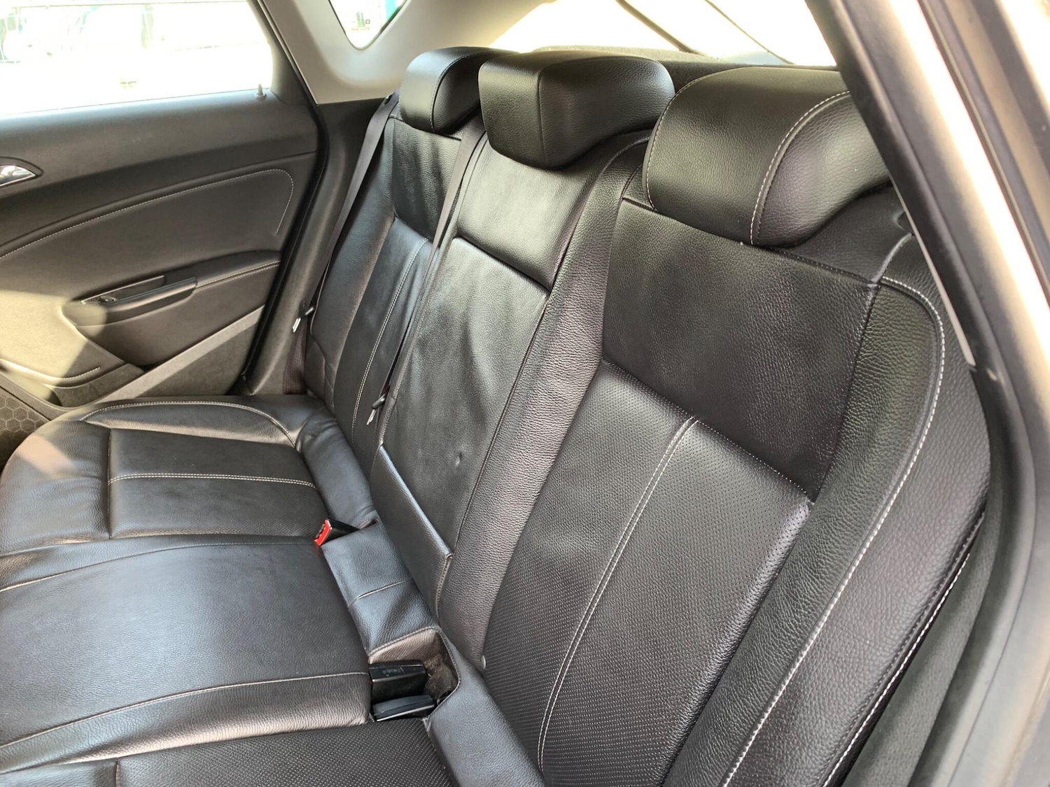 Used Vauxhall Astra 2013 for sale - 77330962: Photo 30