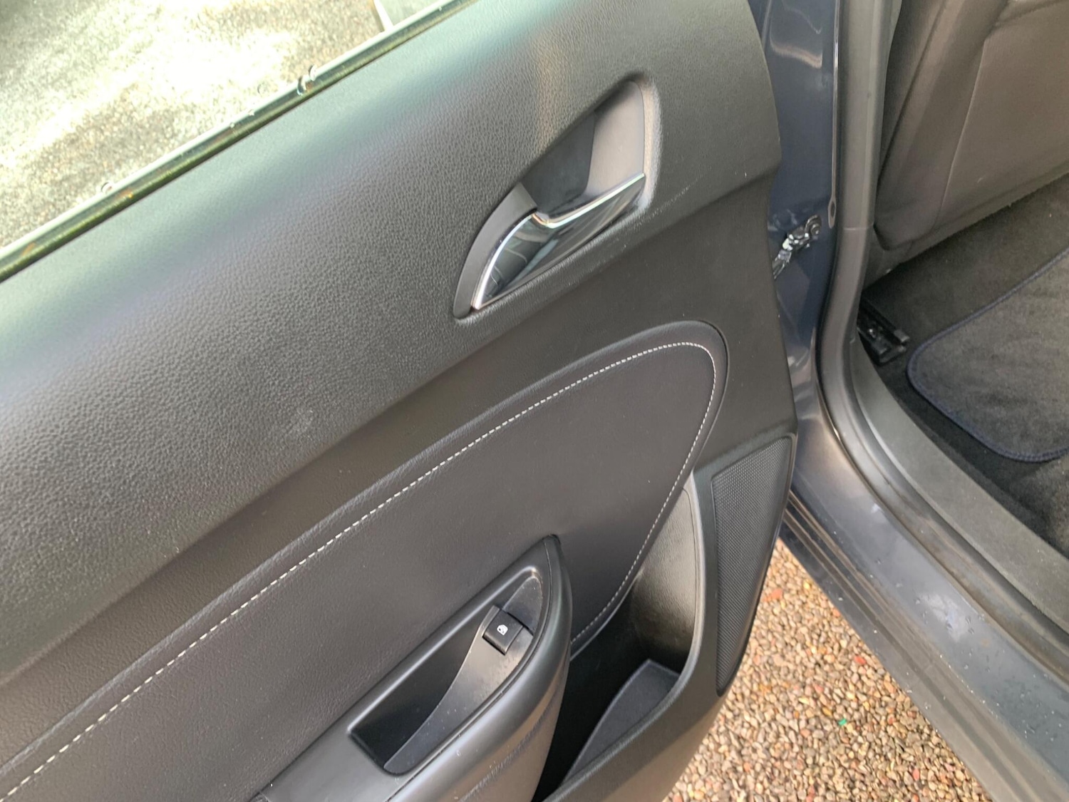 Used Vauxhall Astra 2013 for sale - 77330962: Photo 34