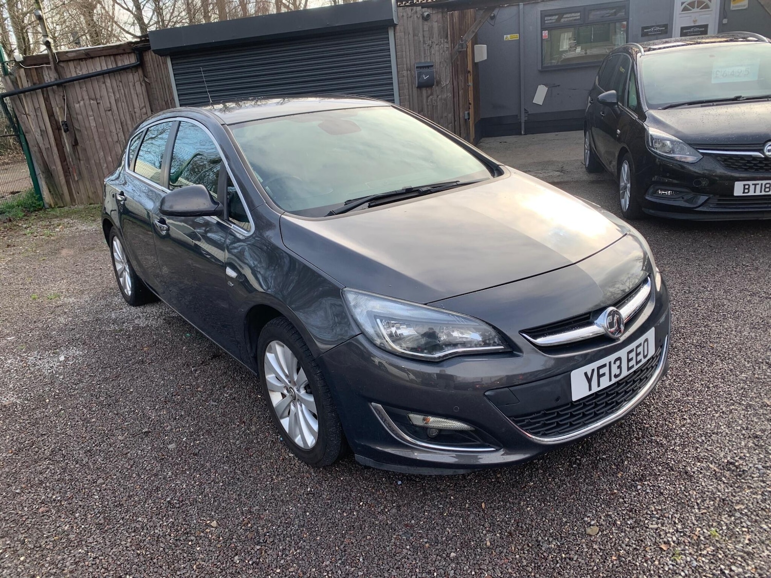 Used Vauxhall Astra 2013 for sale - 77330962: Photo 4