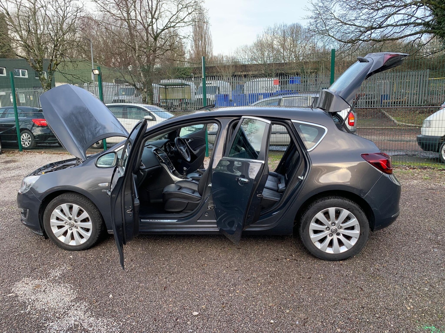 Used Vauxhall Astra 2013 for sale - 77330962: Photo 55
