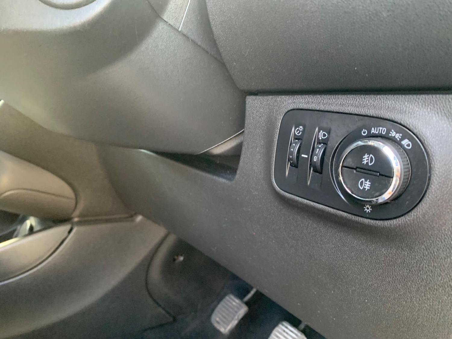 Used Vauxhall Corsa 2014 for sale - 77049919: Photo 66