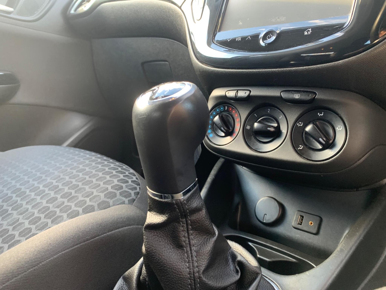 Used Vauxhall Corsa 2014 for sale - 77049919: Photo 70