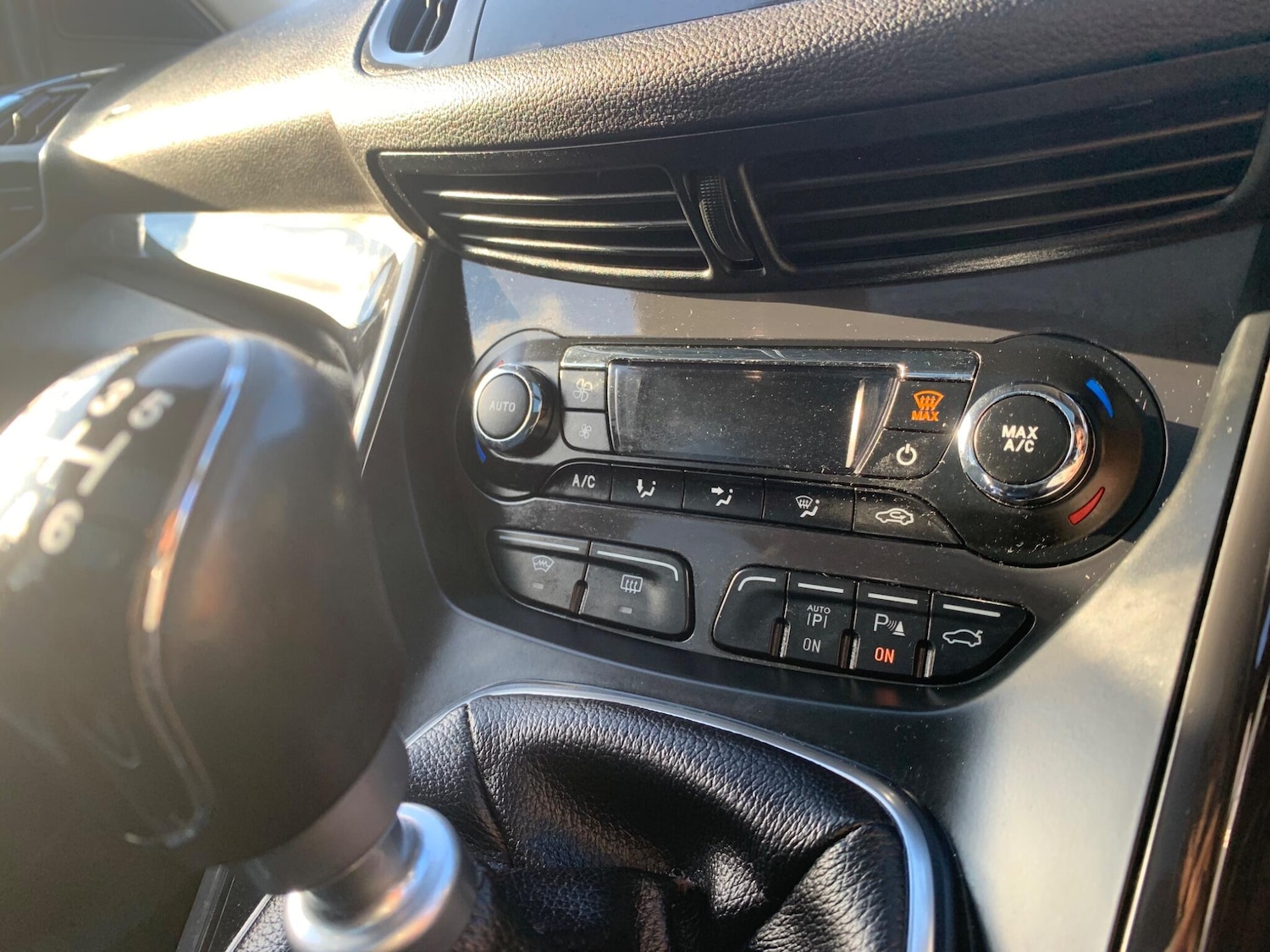 Used Ford Kuga 2013 for sale - 76899207: Photo 15