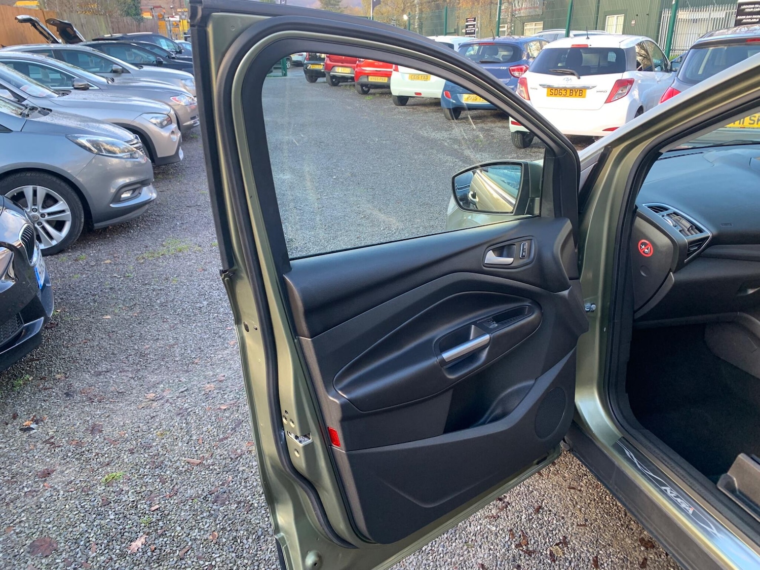 Used Ford Kuga 2013 for sale - 76899207: Photo 59