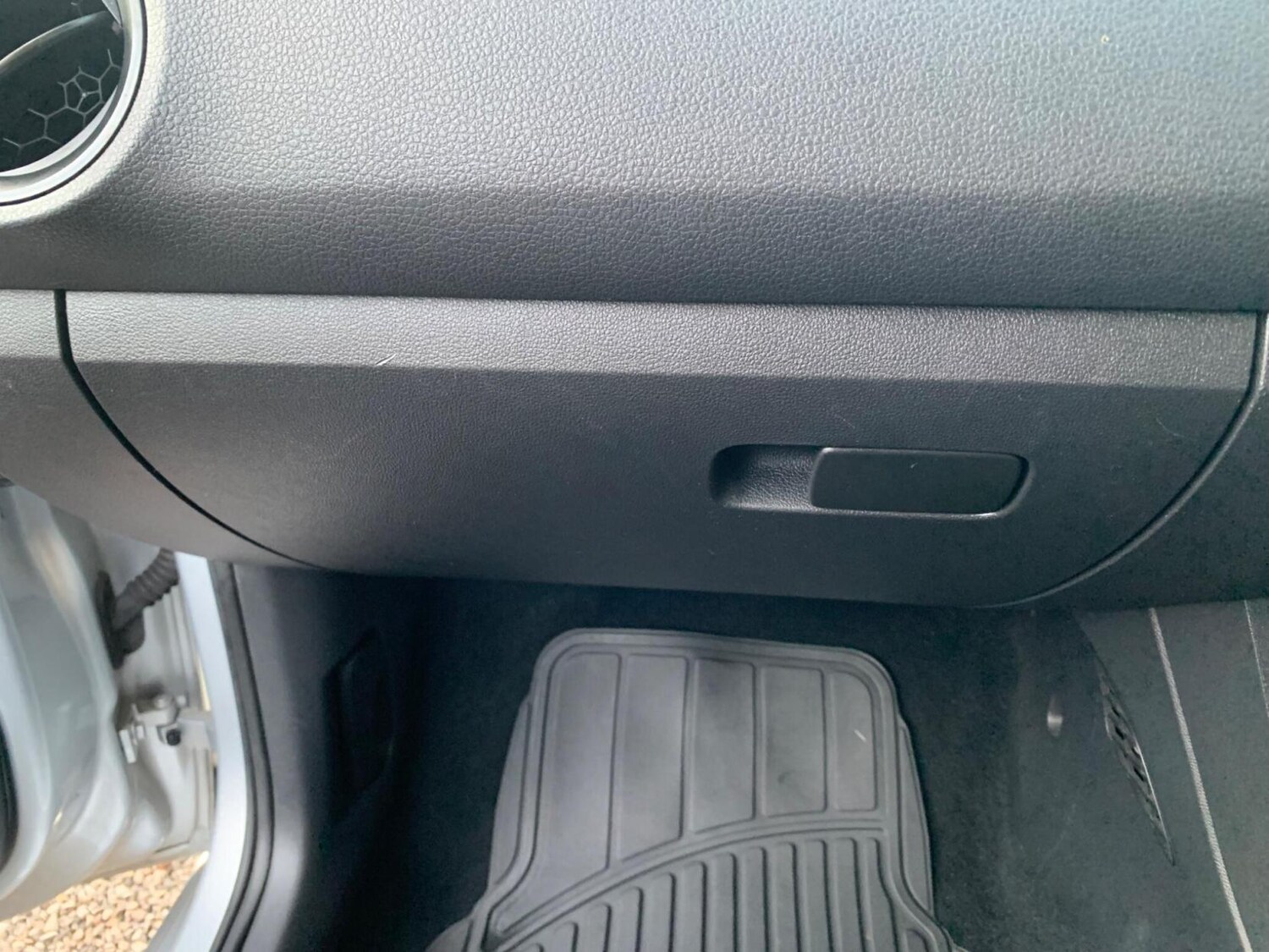 Used Volkswagen up! 2014 for sale - 77591042: Photo 39