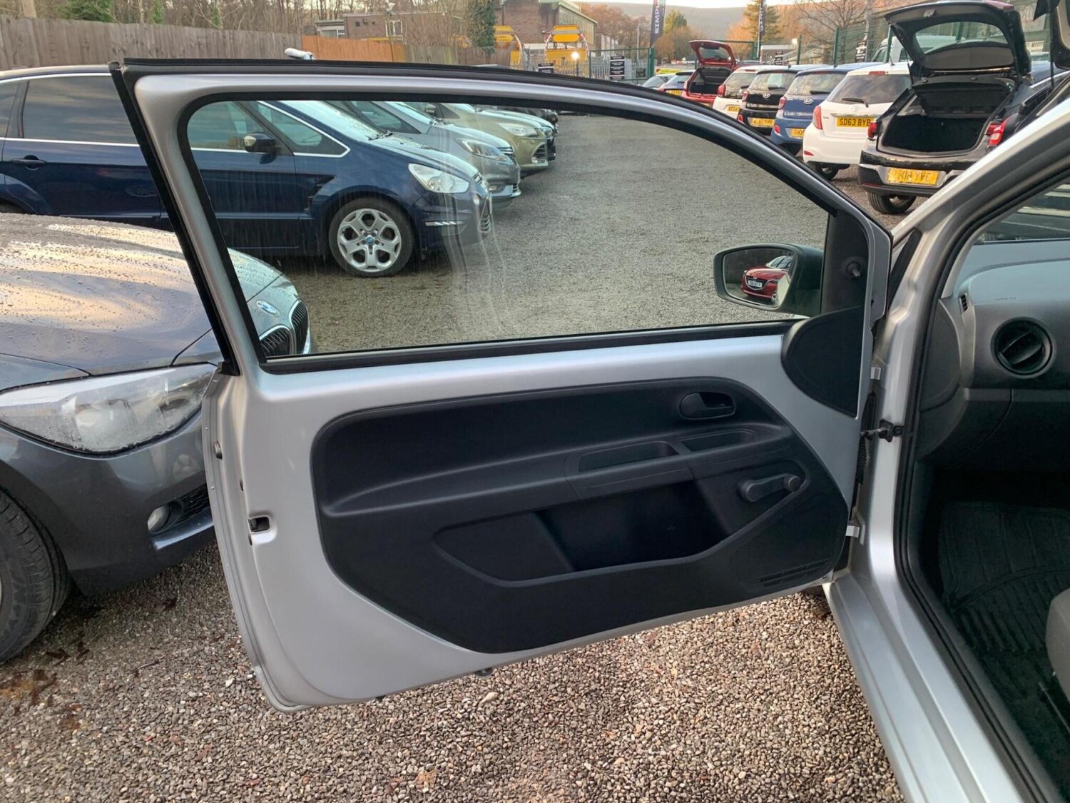 Used Volkswagen up! 2014 for sale - 77591042: Photo 41