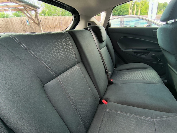 Used Ford Fiesta 2010 for sale - 75544055: Photo 14