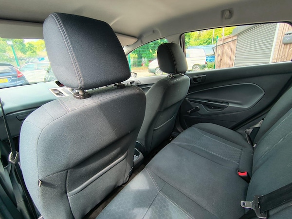 Used Ford Fiesta 2010 for sale - 75544055: Photo 25