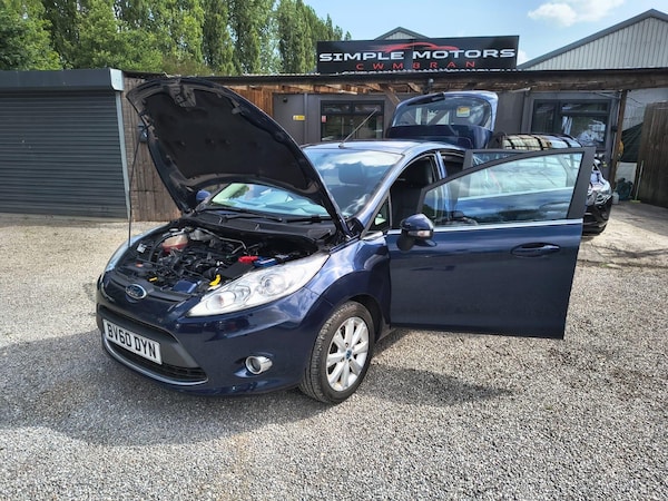 Used Ford Fiesta 2010 for sale - 75544055: Photo 37