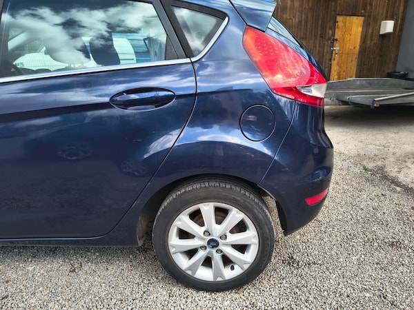 Used Ford Fiesta 2010 for sale - 75544055: Photo 50