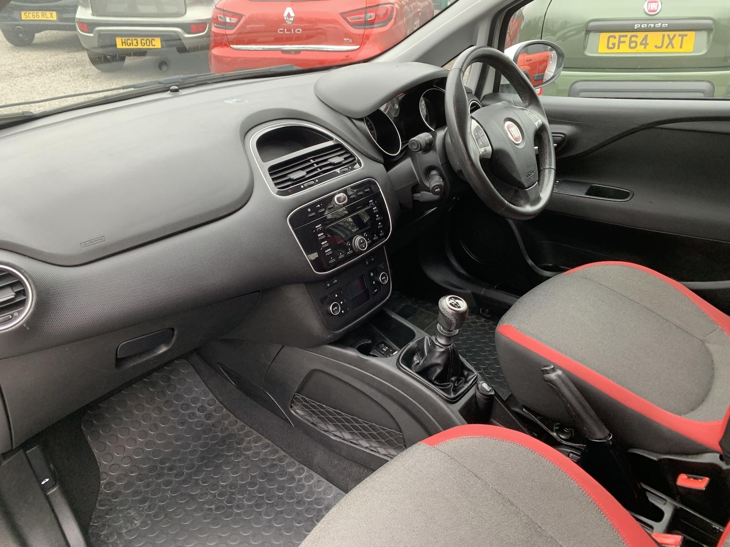 Used Fiat Punto 2012 for sale - 77732769: Photo 37