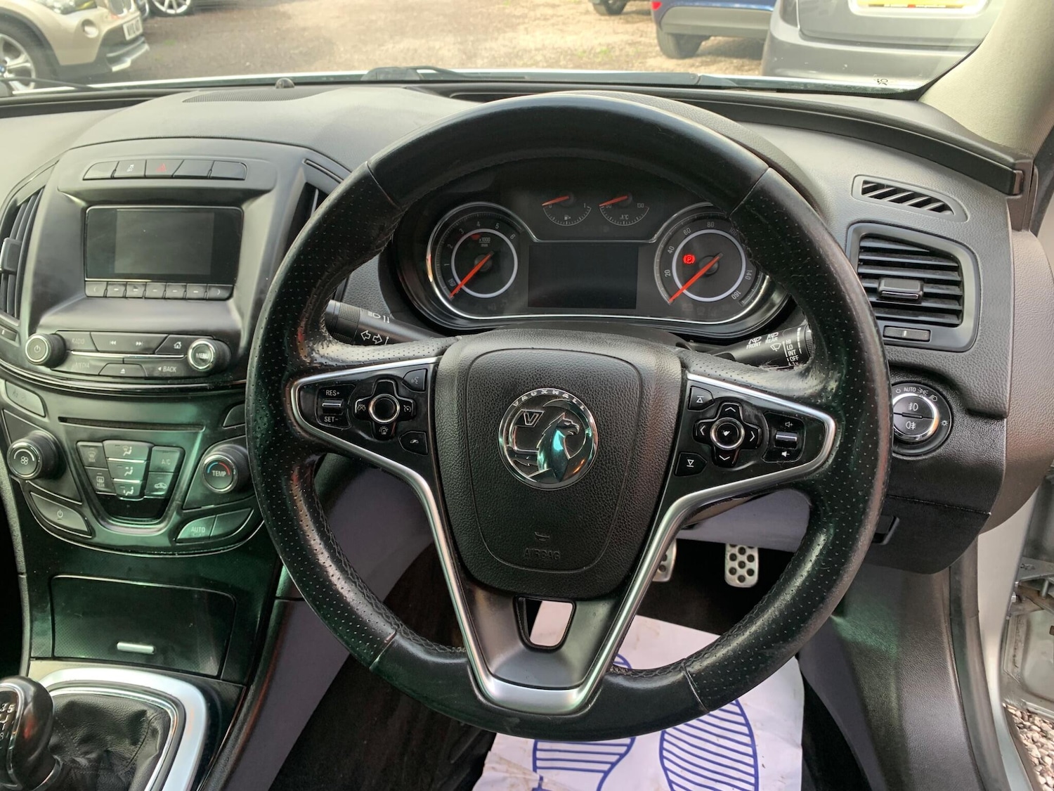 Used Vauxhall Insignia 2015 for sale - 76645340: Photo 12