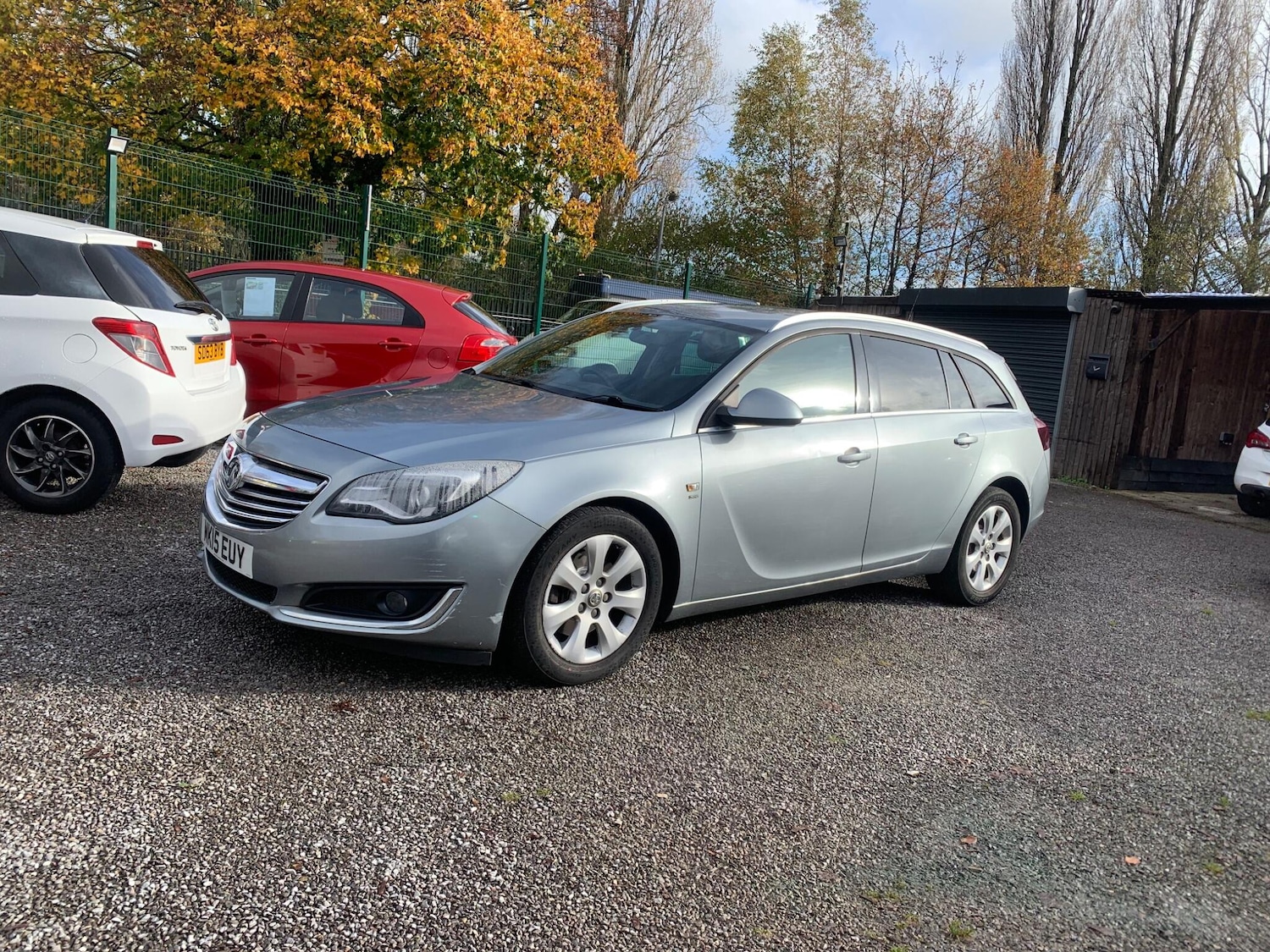 Used Vauxhall Insignia 2015 for sale - 76645340: Photo 2
