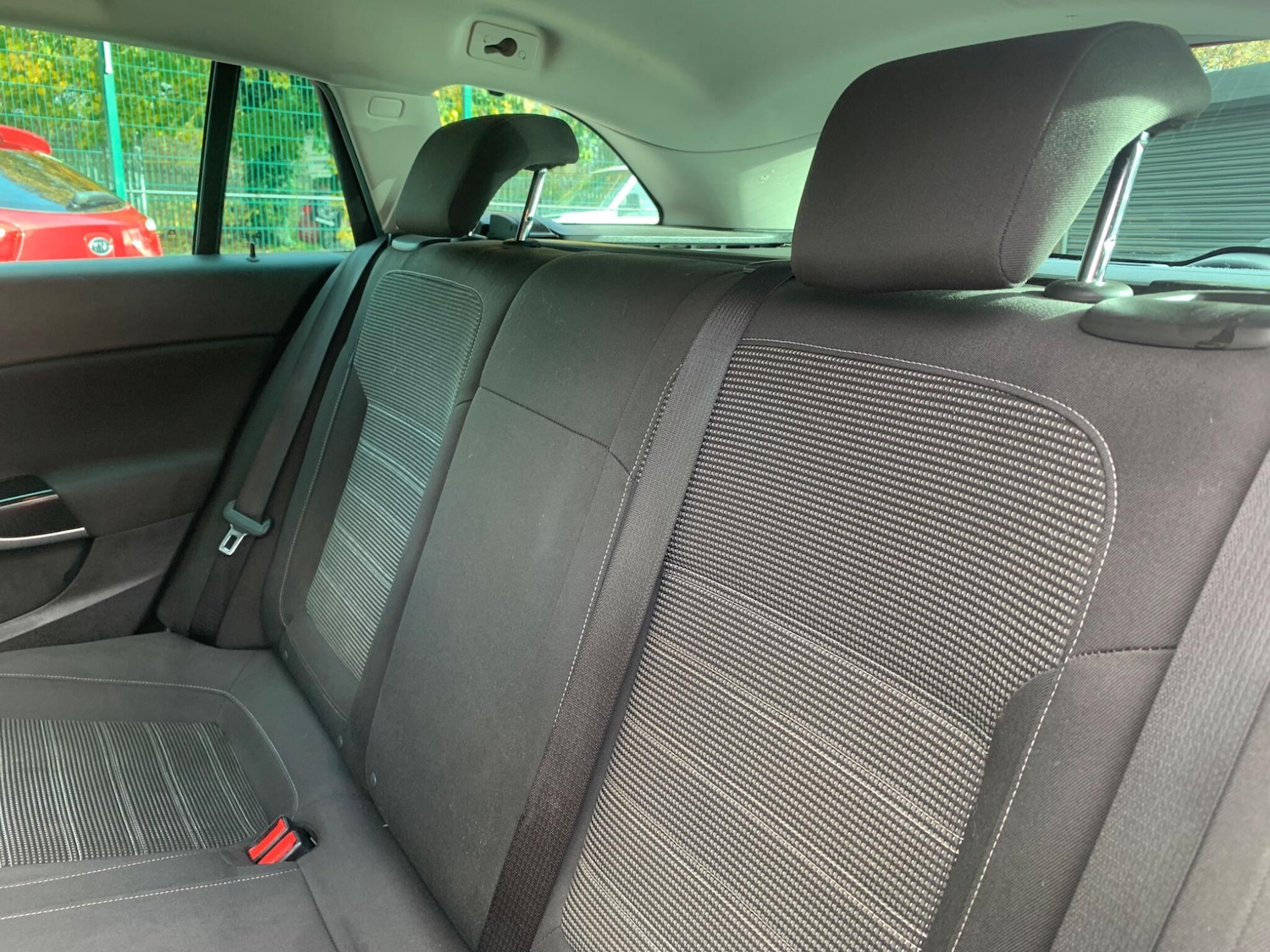 Used Vauxhall Insignia 2015 for sale - 76645340: Photo 27