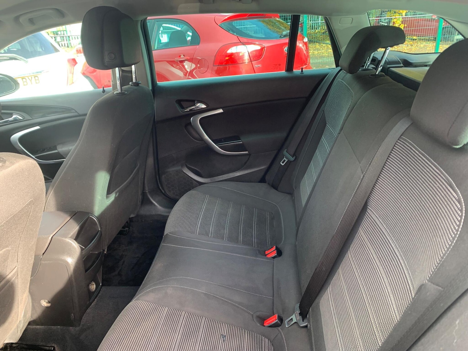 Used Vauxhall Insignia 2015 for sale - 76645340: Photo 28