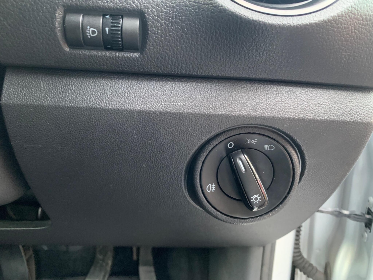 Used Volkswagen up! 2014 for sale - 76964994: Photo 14