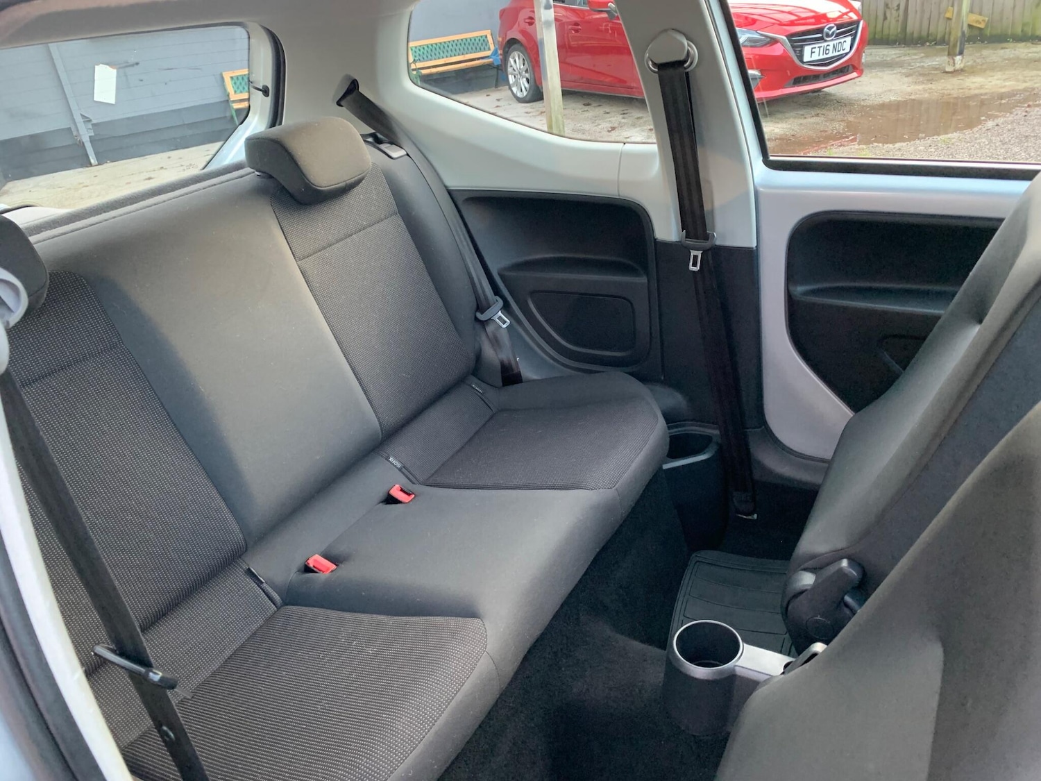 Used Volkswagen up! 2014 for sale - 76964994: Photo 20