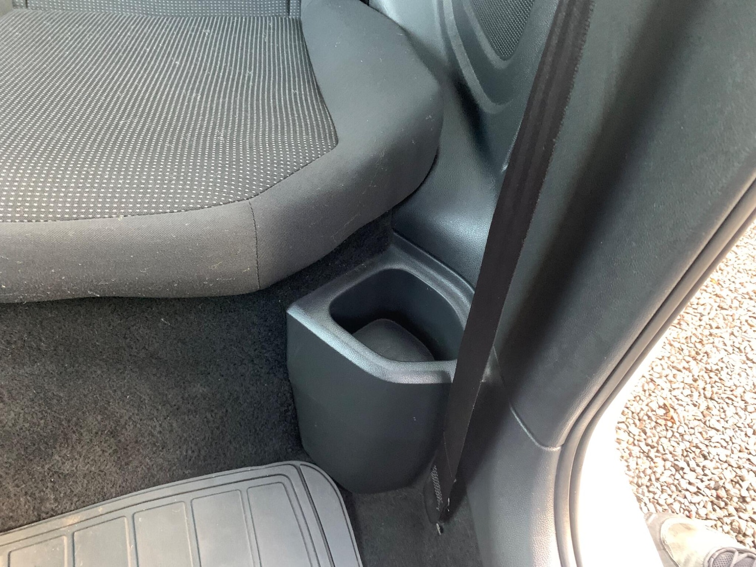 Used Volkswagen up! 2014 for sale - 76964994: Photo 28