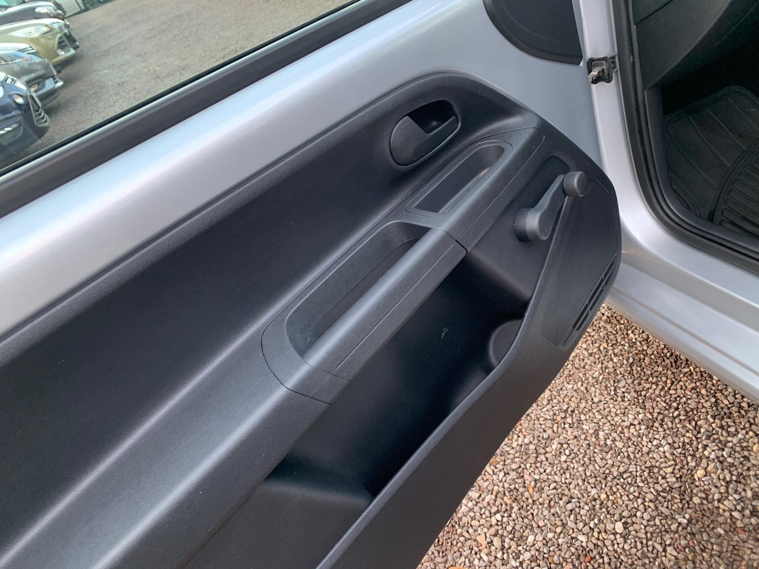 Used Volkswagen up! 2014 for sale - 76964994: Photo 40