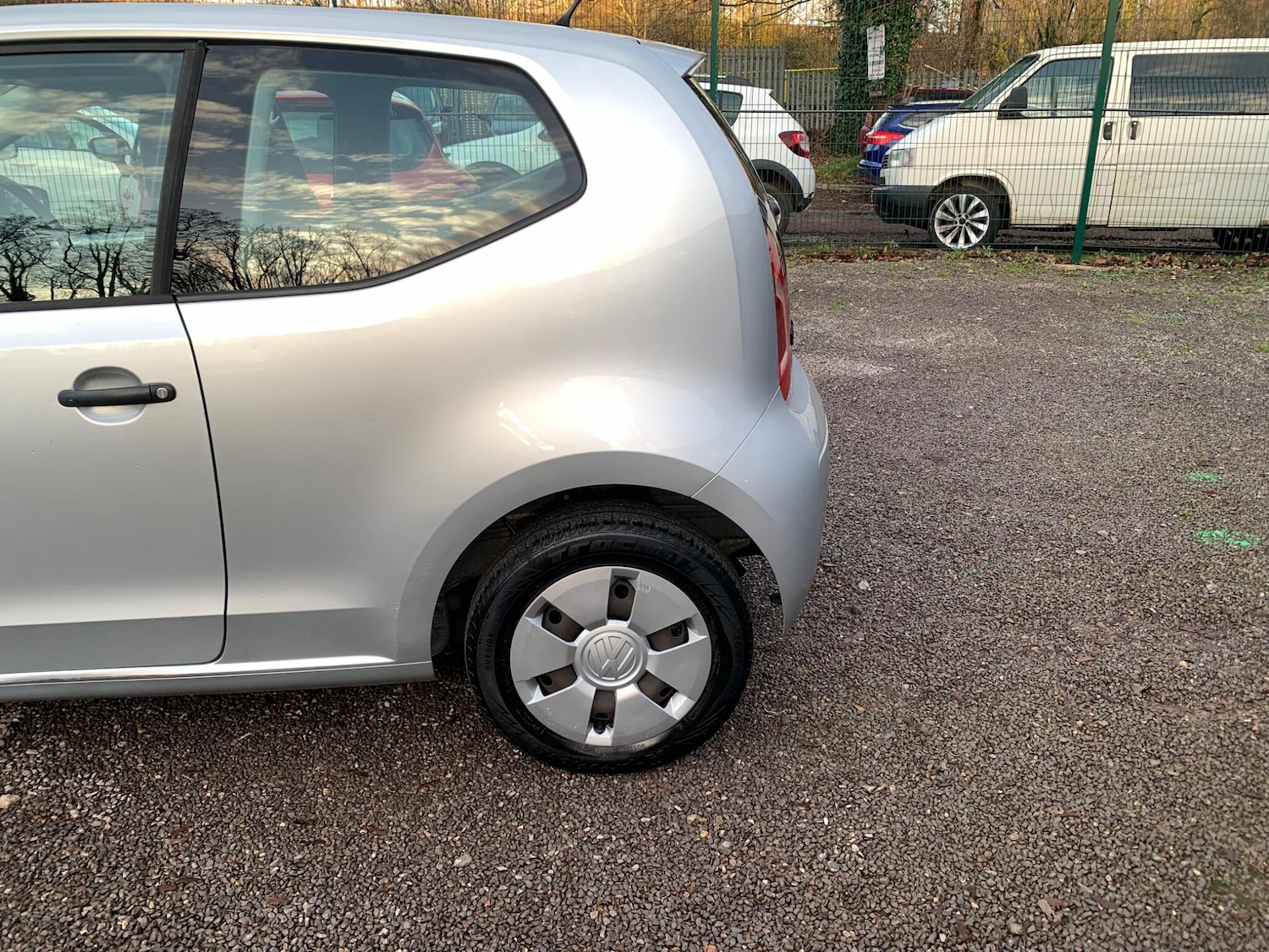 Used Volkswagen up! 2014 for sale - 76964994: Photo 60